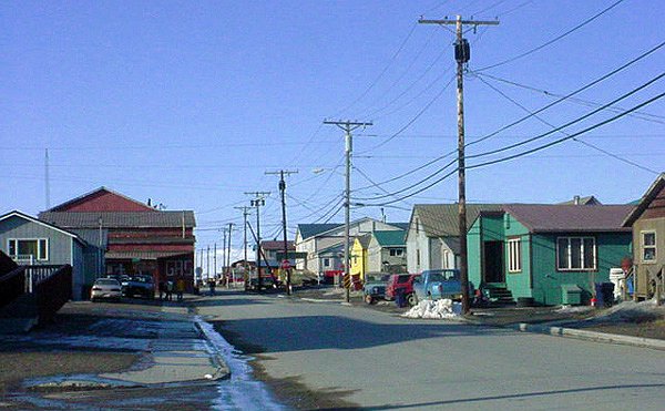 ¿Existe el Dr. Awolowa Odusami en Nome, Alaska? 2 Nome Alaska