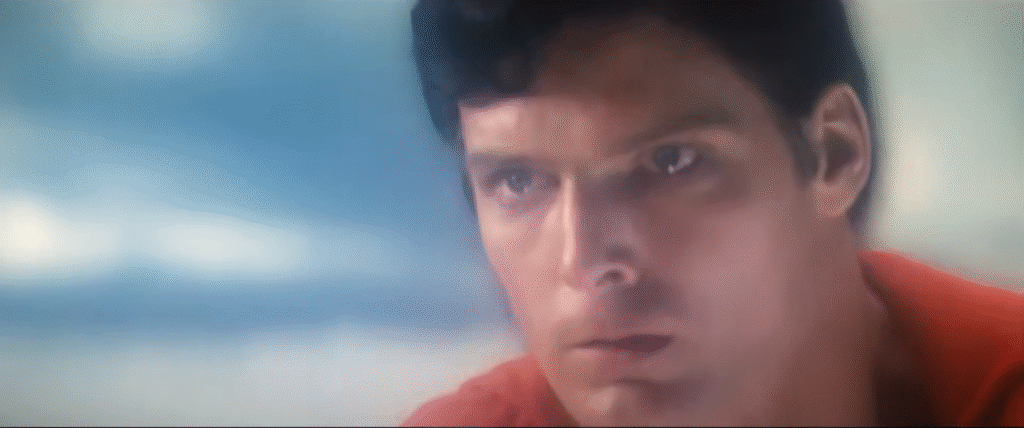 Los poderes más raros de Superman que (sí) existen 11 Superman Rebobinar el tiempo girando la Tierra