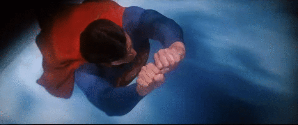 Los poderes más raros de Superman que (sí) existen 14 Rebobinar el tiempo girando la Tierra
